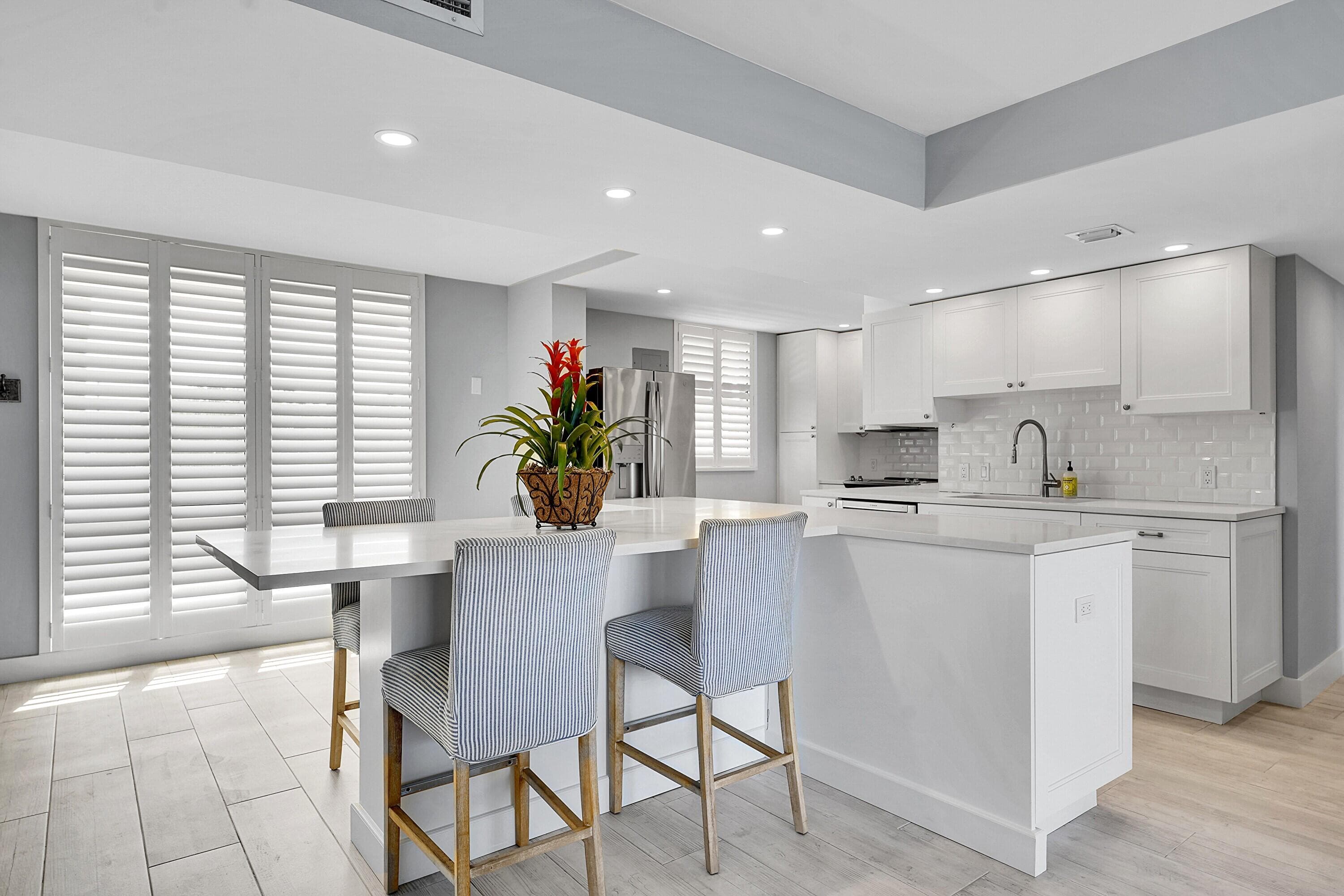 134 Lakeshore Drive 316, North Palm Beach, FL 33408, Unit 316 - Photo 5