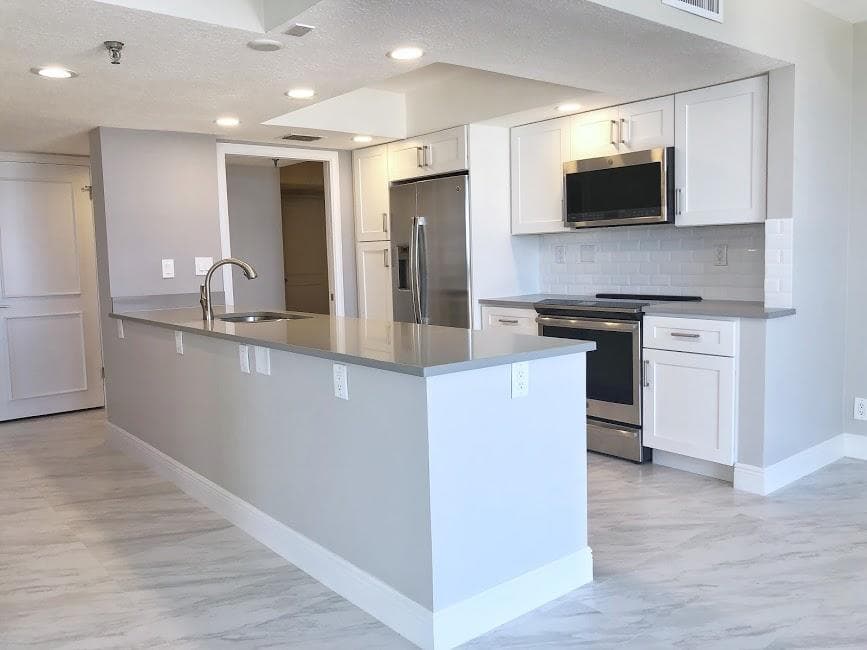 115 Lakeshore Drive 746, North Palm Beach, FL 33408, Unit 746 - Photo 4