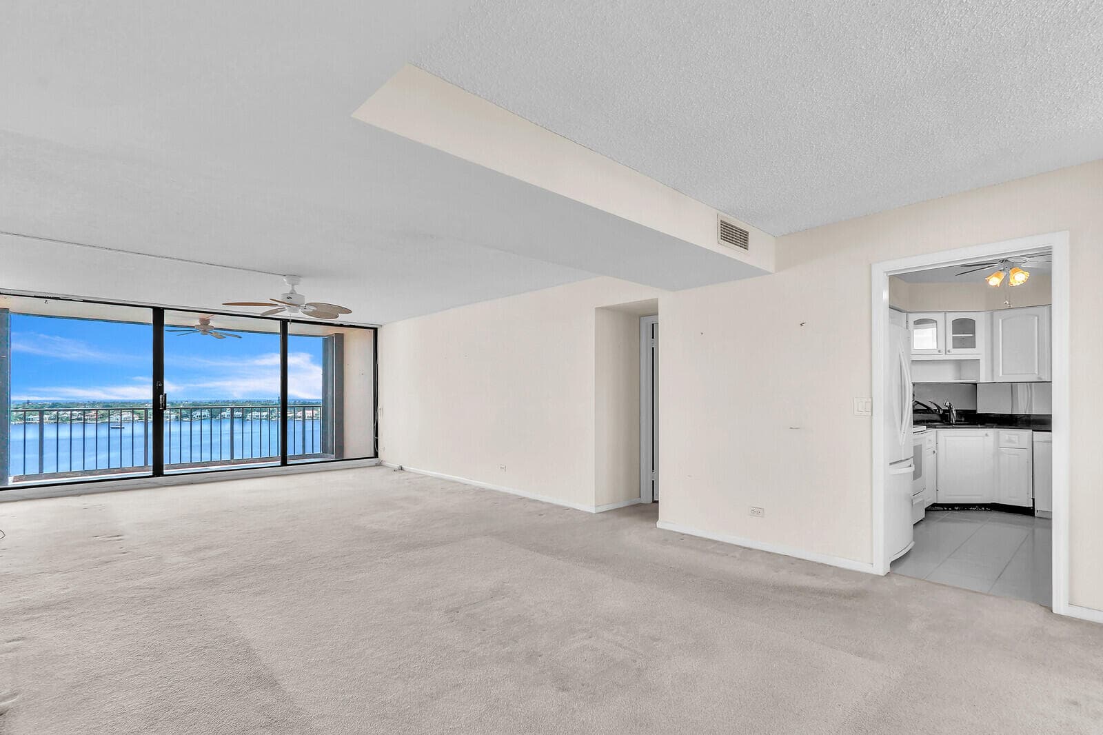 132 Lakeshore Drive 1117, North Palm Beach, FL 33408, Unit 1117 - Photo 5