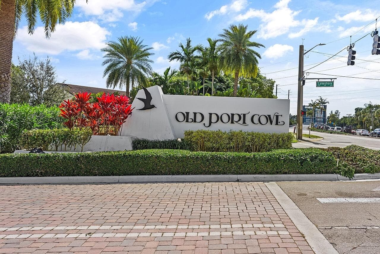100 Lakeshore Drive 252, North Palm Beach, FL 33408, Unit 252 - Photo 2