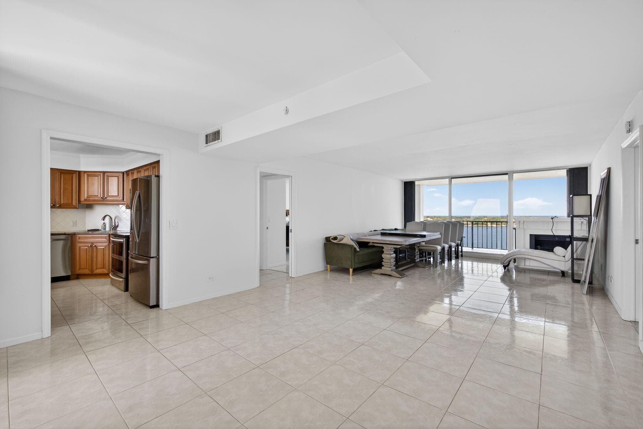134 Lakeshore Drive T14, North Palm Beach, FL 33408, Unit T14 - Photo 4