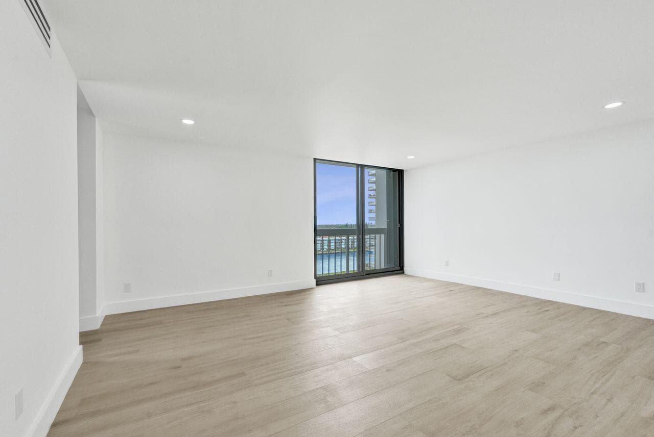 108 Lakeshore Drive 1041, North Palm Beach, FL 33408, Unit 1041 - Photo 5