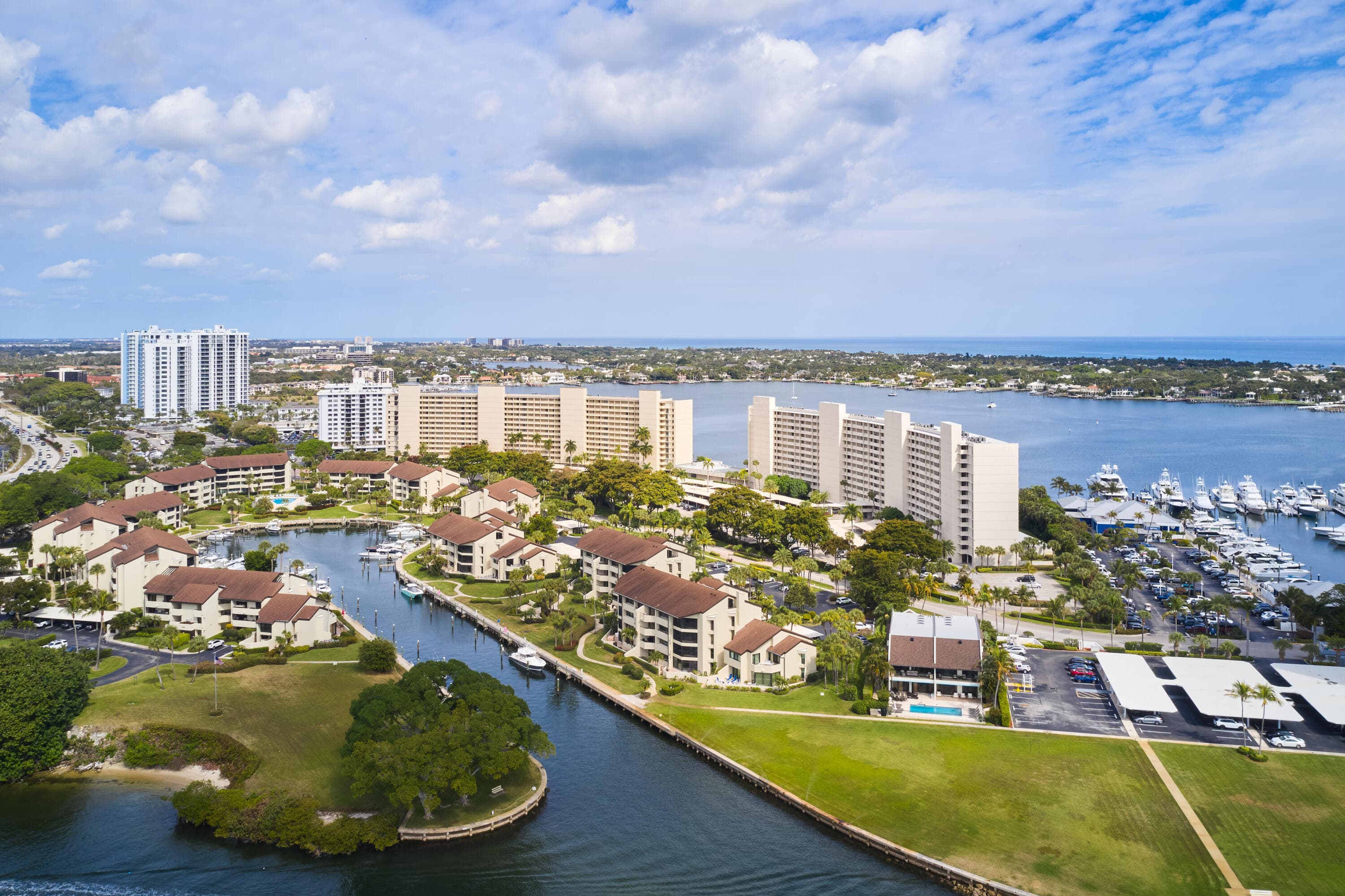 136 Lakeshore Drive 211, North Palm Beach, FL 33408, Unit 211 - Photo 3
