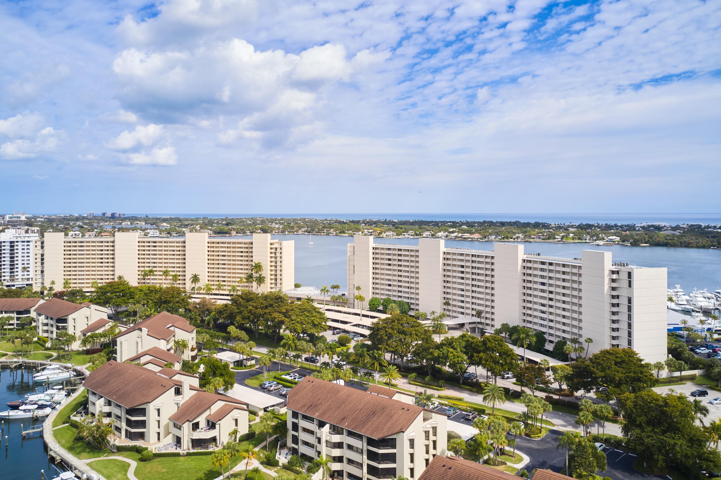 136 Lakeshore Drive 211, North Palm Beach, FL 33408, Unit 211 - Photo 4