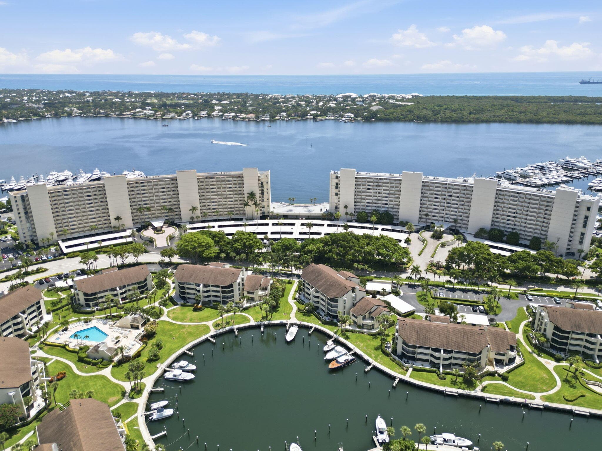 124 Lakeshore Drive 8280, North Palm Beach, FL 33408, Unit 8280 - Photo 2