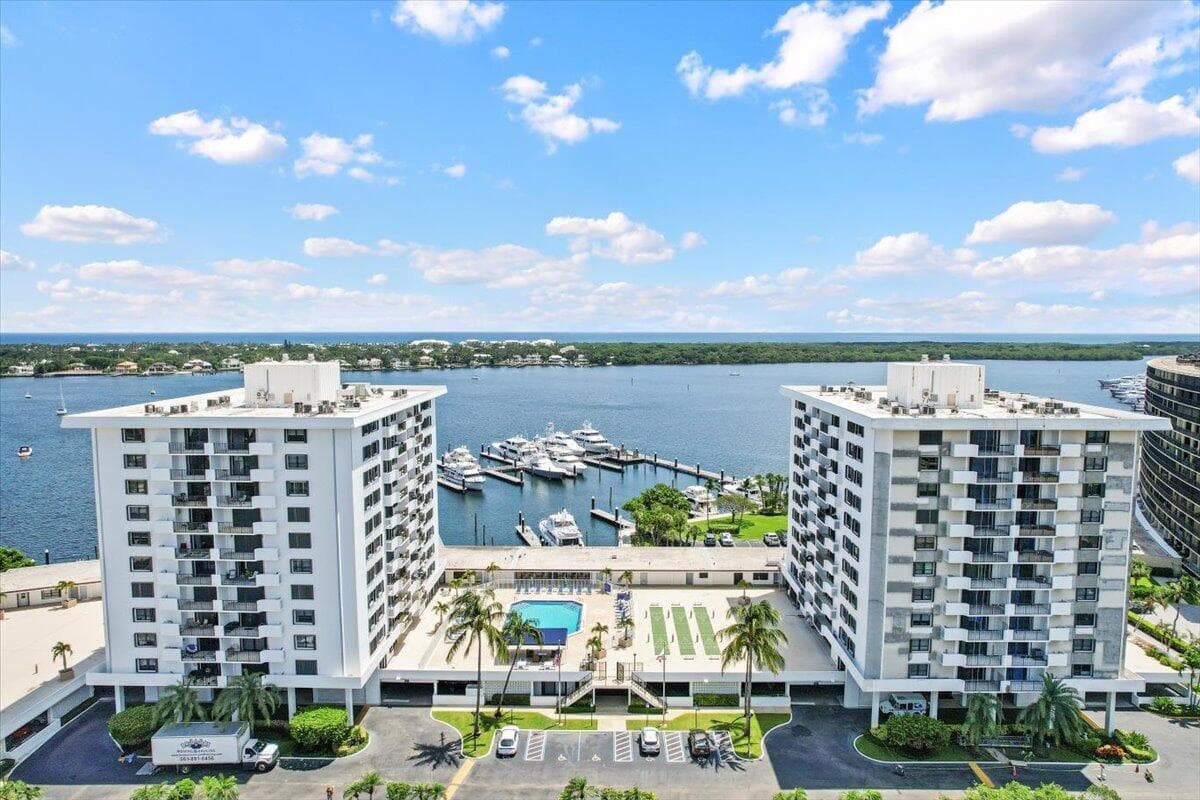 1200 MARINE Way 304, North Palm Beach, FL 33408, Unit 304 - Photo 2