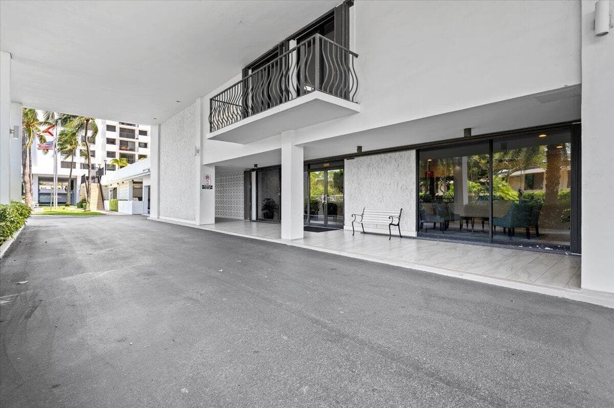 1200 MARINE Way 304, North Palm Beach, FL 33408, Unit 304 - Photo 3