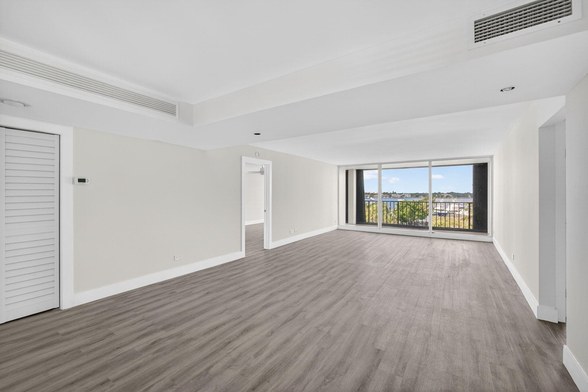 136 LAKESHORE Drive 511, North Palm Beach, FL 33408, Unit 511 - Photo 5
