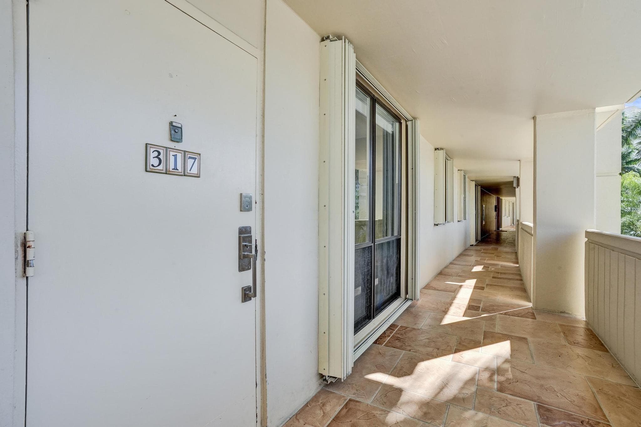 132 Lakeshore Drive 317, North Palm Beach, FL 33408, Unit 317 - Photo 4