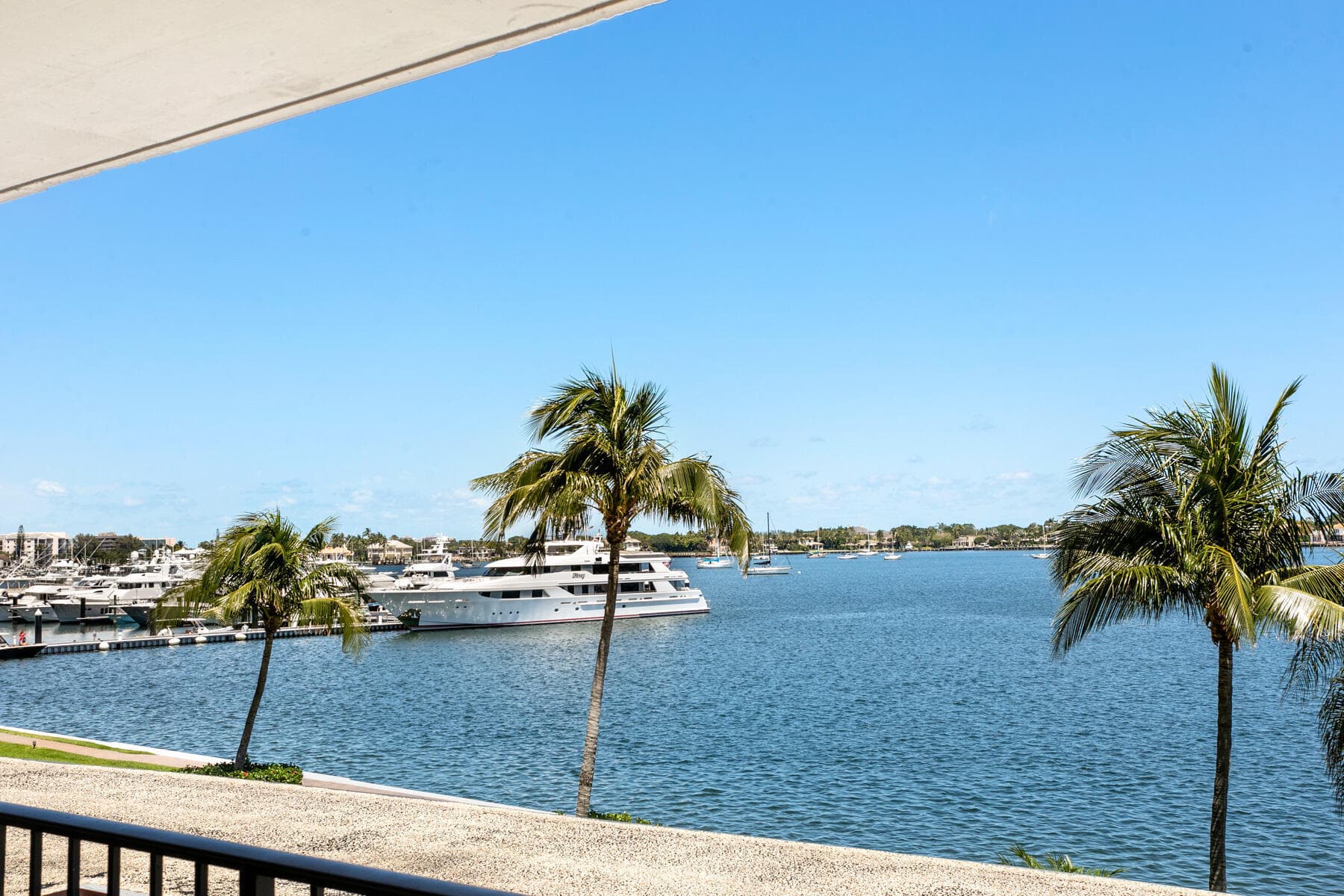 130 LAKESHORE Drive 322, North Palm Beach, FL 33408, Unit 322 - Photo 2