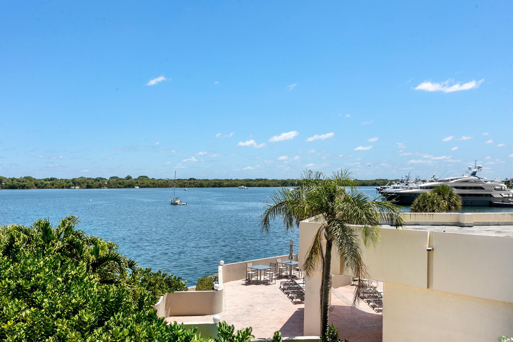 130 LAKESHORE Drive 322, North Palm Beach, FL 33408, Unit 322 - Photo 3