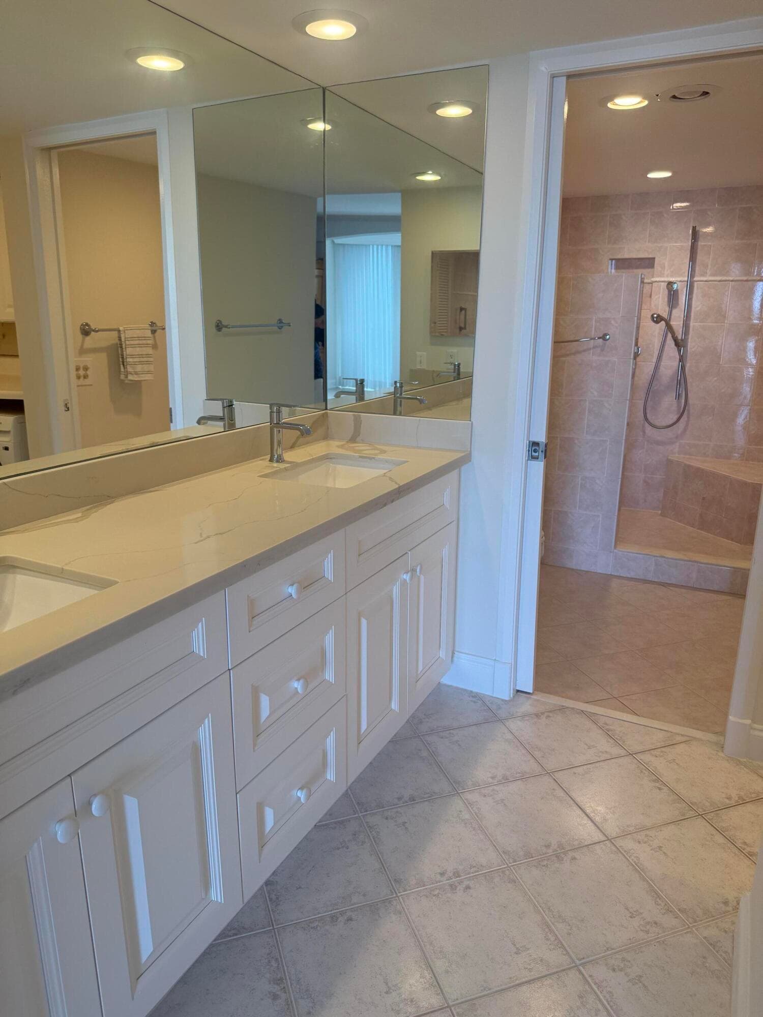 120 Lakeshore Drive 435, North Palm Beach, FL 33408, Unit 435 - Photo 4